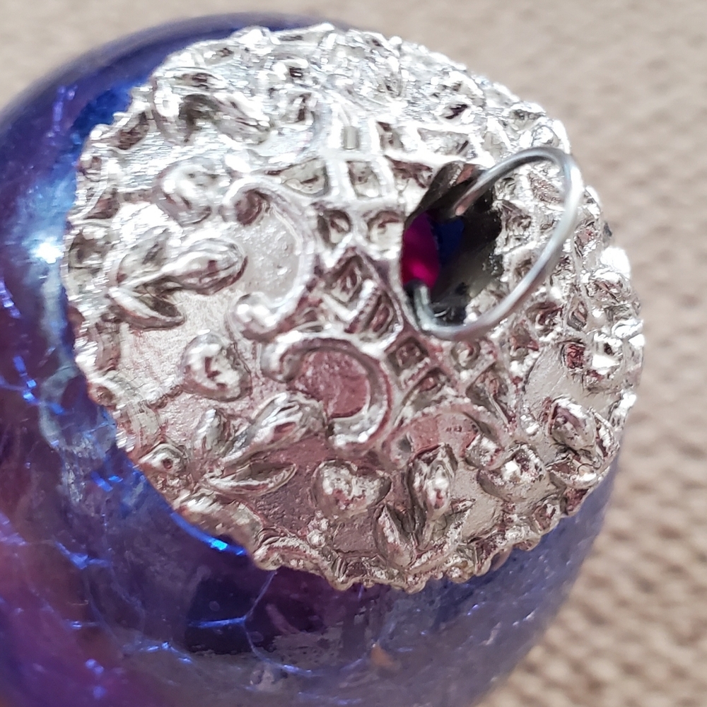 Crackled Egg, multicolor iridescent heavy glass ornament kugel style. - Picture 5 of 6